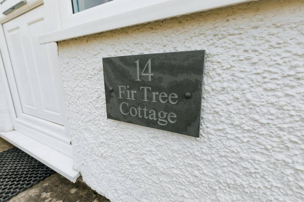 Fir Tree Cottage - Cosy 3 Bed Cottage In Penrhyn Bay With Beautiful Sea Views And Access To Snowdonia Rhôs-on-Sea Exteriör bild